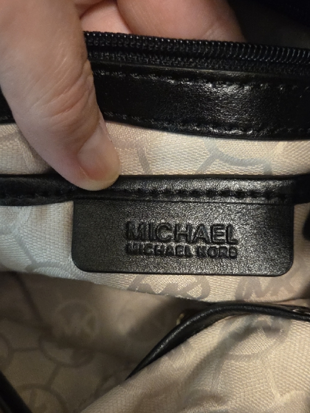 EUC Michael Kors Lrg Blue Tie-Dye Drawstring Shoulder Bag w/matching Wallet SET - Picture 7 of 13